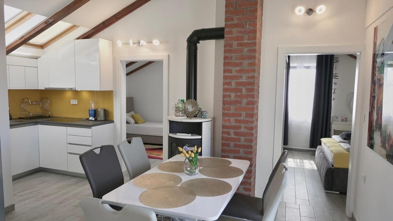 Apartments Bestak Krk Town Eksteriør billede