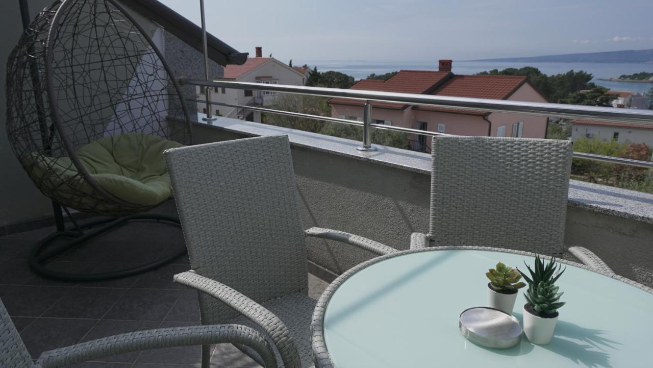 Apartments Bestak Krk Town Eksteriør billede